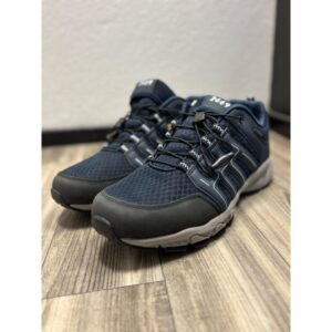 2469 Hiker Low M